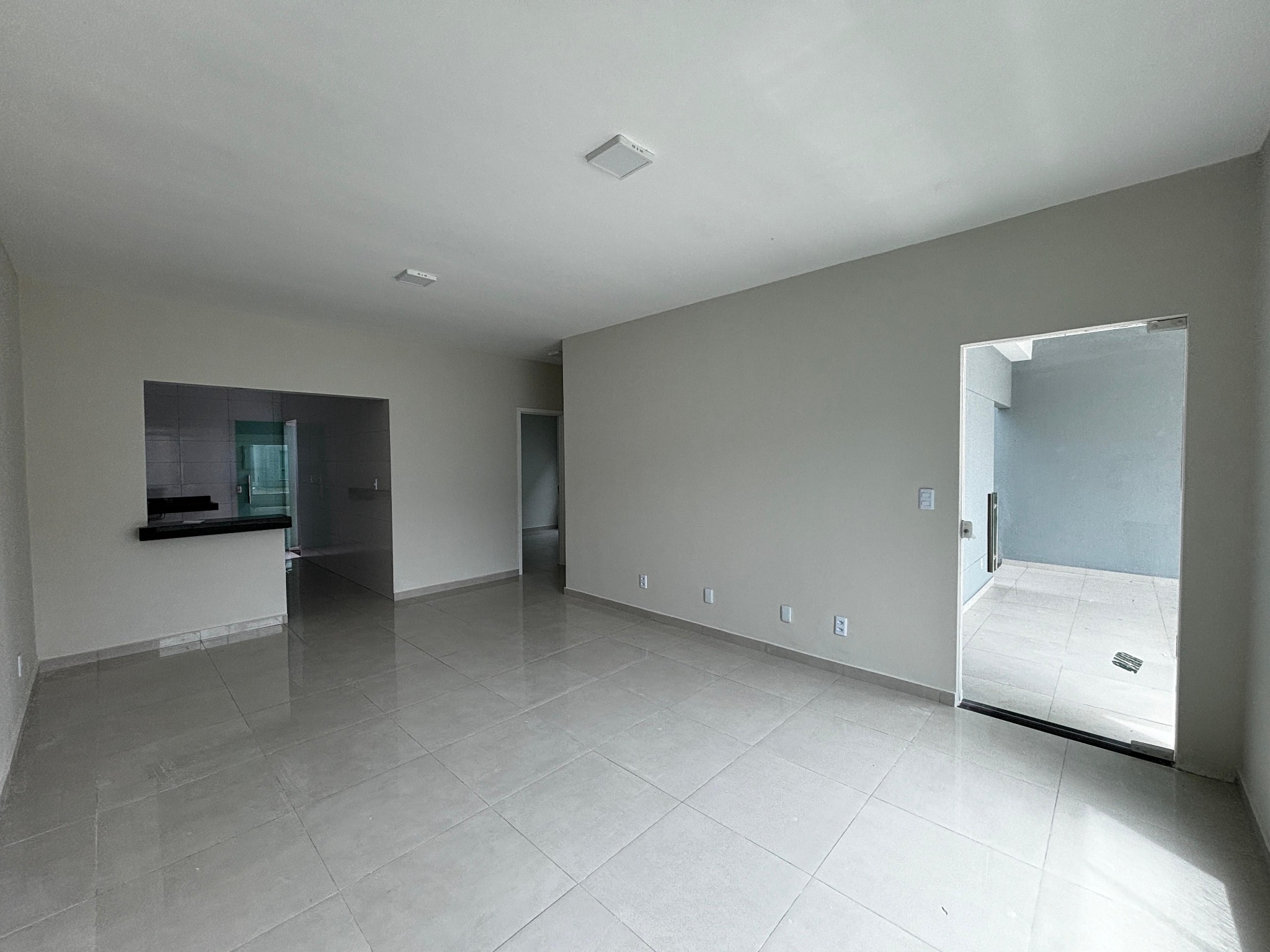 Sala com acesso à cozinha